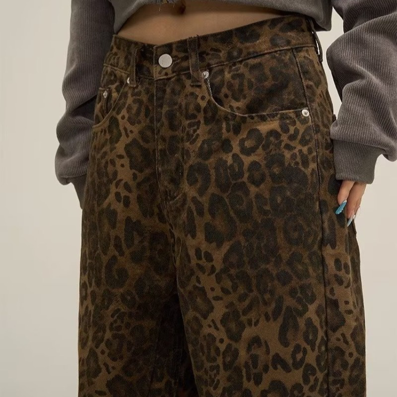 Dare to Roar™| Leopard Jeans